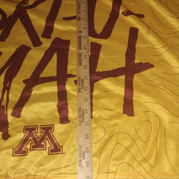 Minnesota Gophers Football Game Day Rally Flag 34" x 21" - Picture 5 of 11